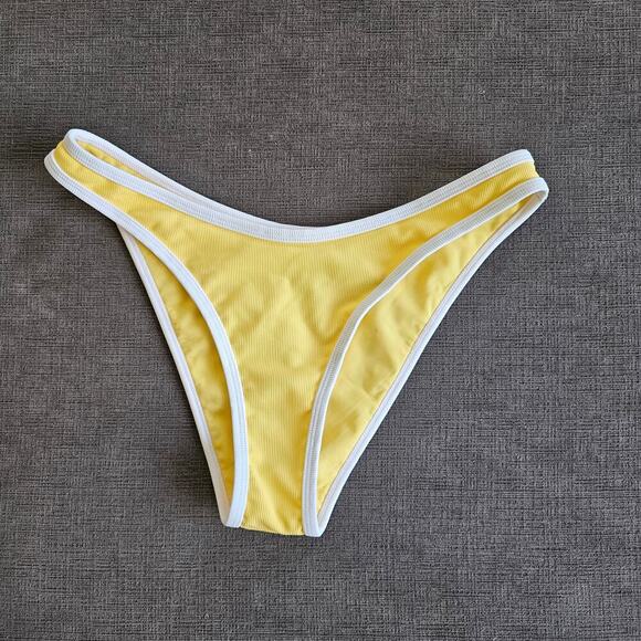 NWT Wilo The Label Women's Butter Yellow 2 Piece Bikini Swimsuit Set Size Small - Picture 5 of 8